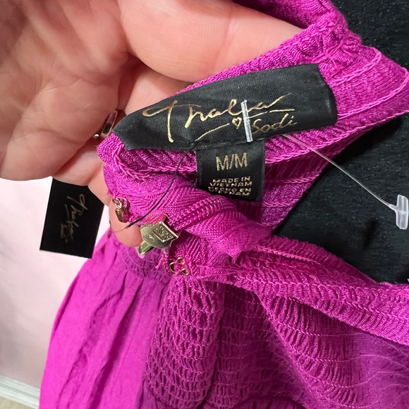 Thalia Sodi Maxi Dress Fuchsia chain detail - Picture 12 of 12